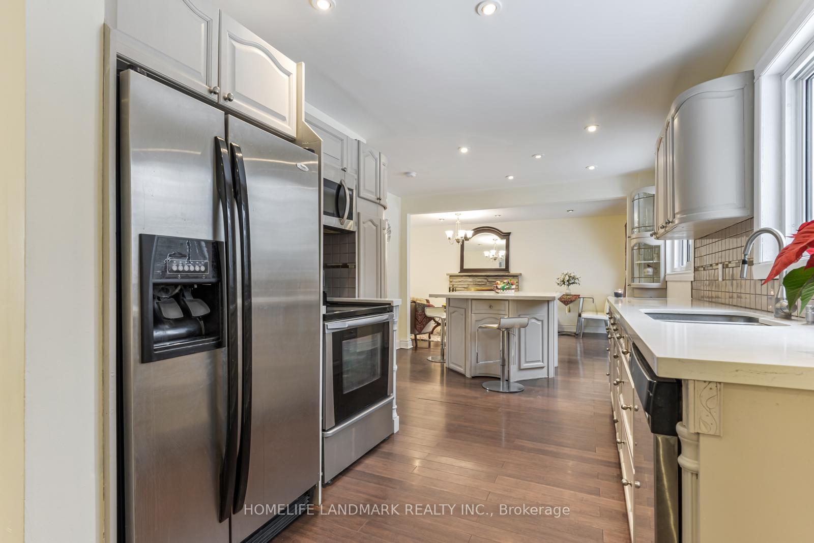 Photo 6 of 46 Jondan Crescent, Markham, Royal Orchard — HOMEH