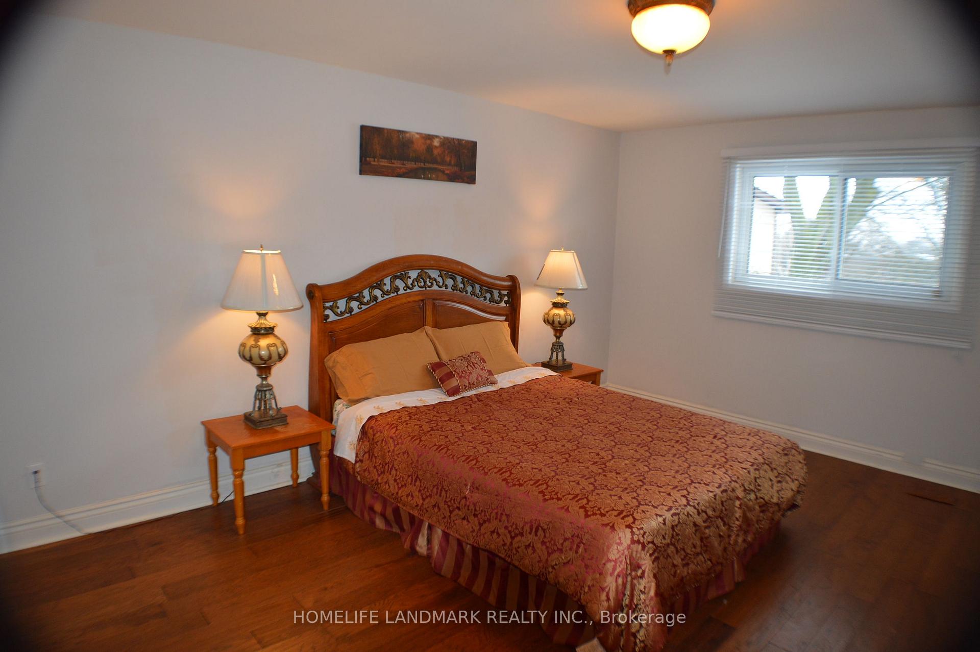 Photo 25 of 46 Jondan Crescent, Markham, Royal Orchard — HOMEH