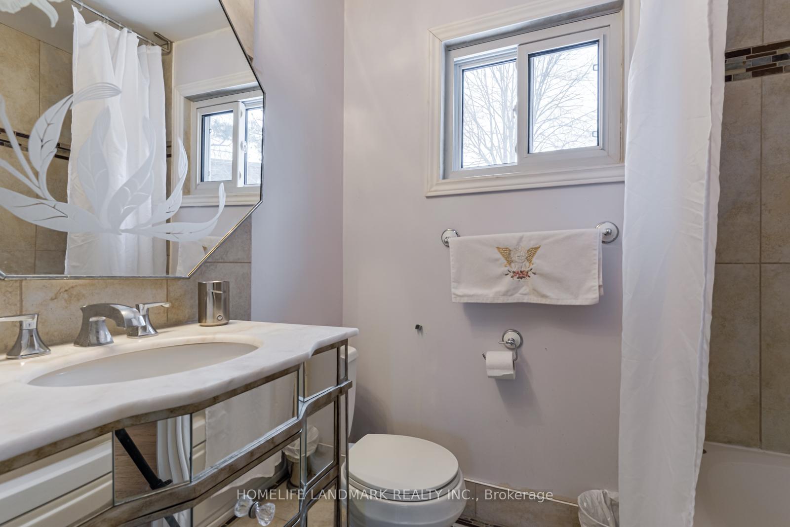 Photo 29 of 46 Jondan Crescent, Markham, Royal Orchard — HOMEH