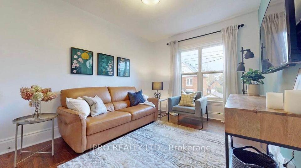 Photo 3 of Unit 2, 75 Ontario Avenue, Hamilton, Stinson — HOMEH