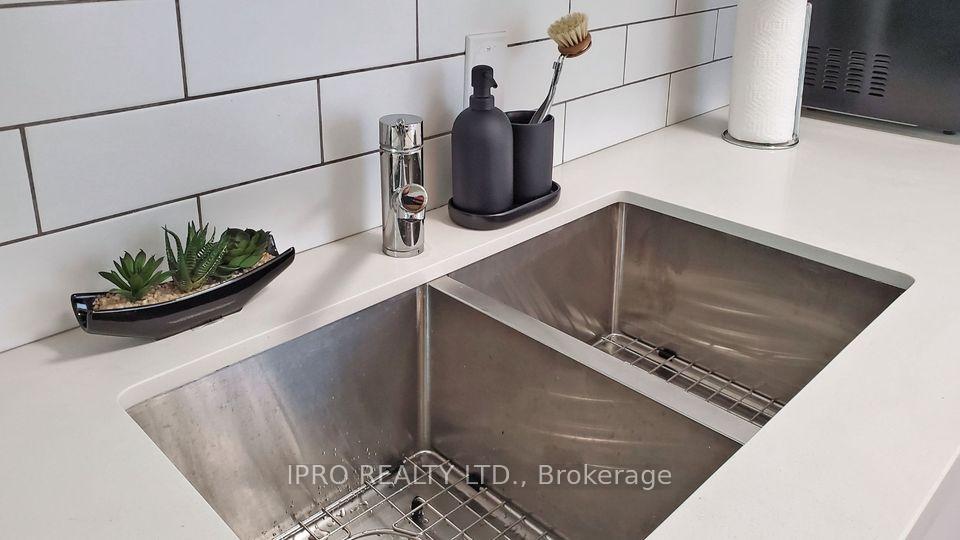 Photo 15 of Unit 2, 75 Ontario Avenue, Hamilton, Stinson — HOMEH