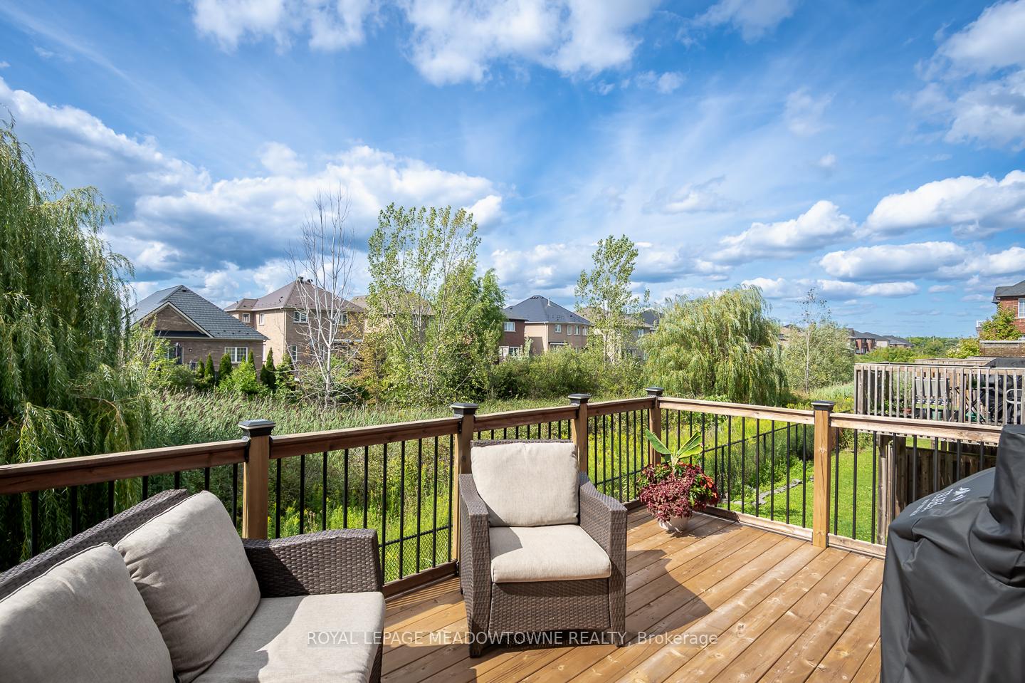 Photo 5 of Unit 16, 745 Farmstead Drive, Milton, Willmott — HOMEH