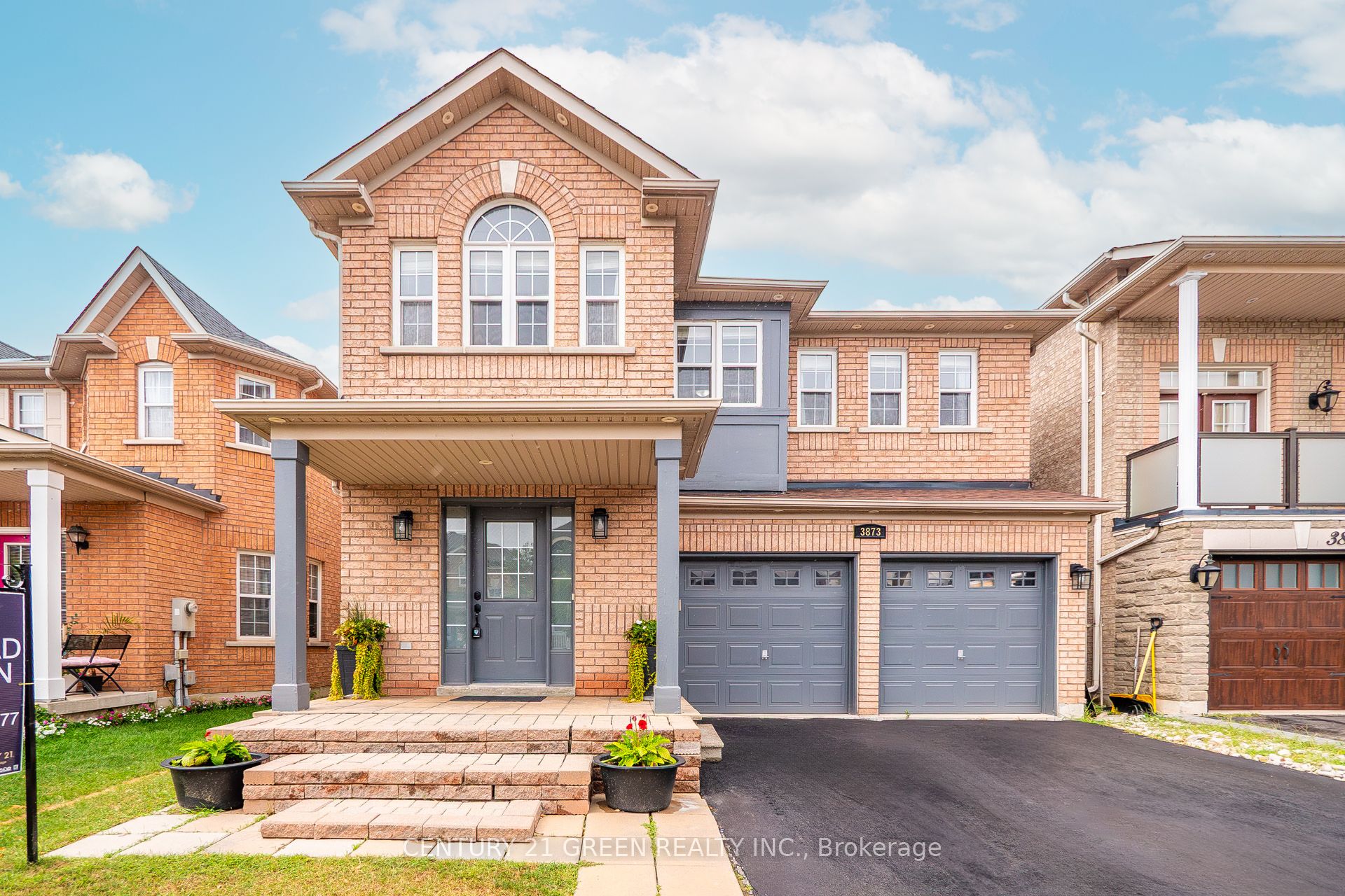 Front of 3873 Brinwood Gate