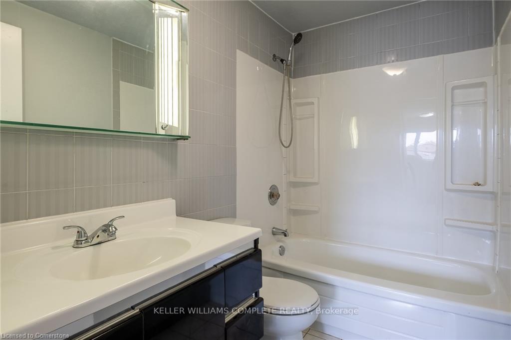 Photo 10 of 54 Fairway Drive, Hamilton, Vincent — HOMEH