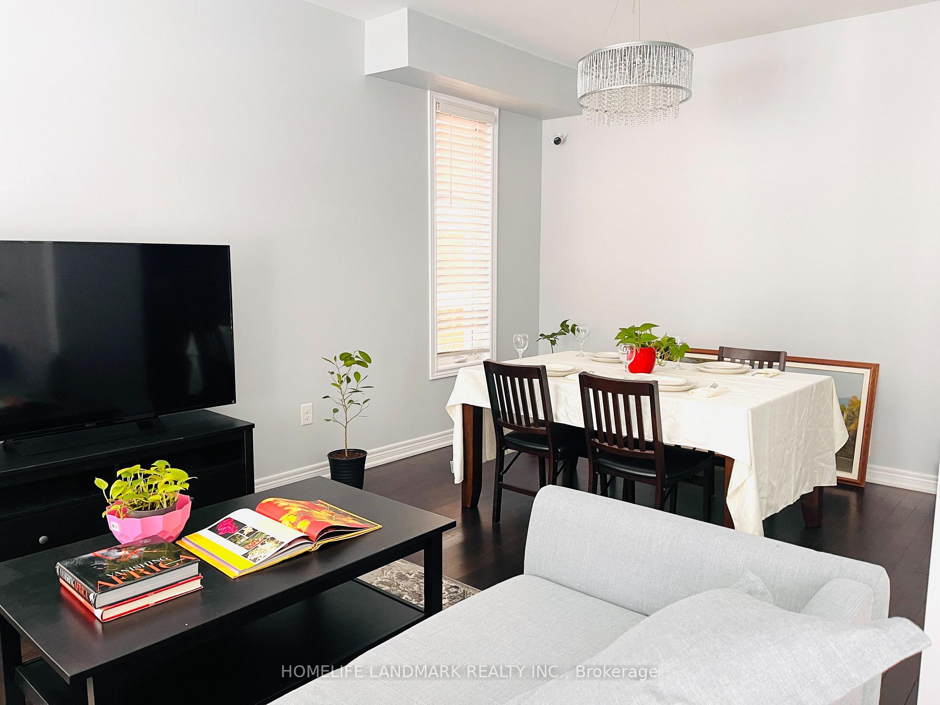 Photo 4 of 21 Sunnyside Hill Road, Markham, Cornell — HOMEH