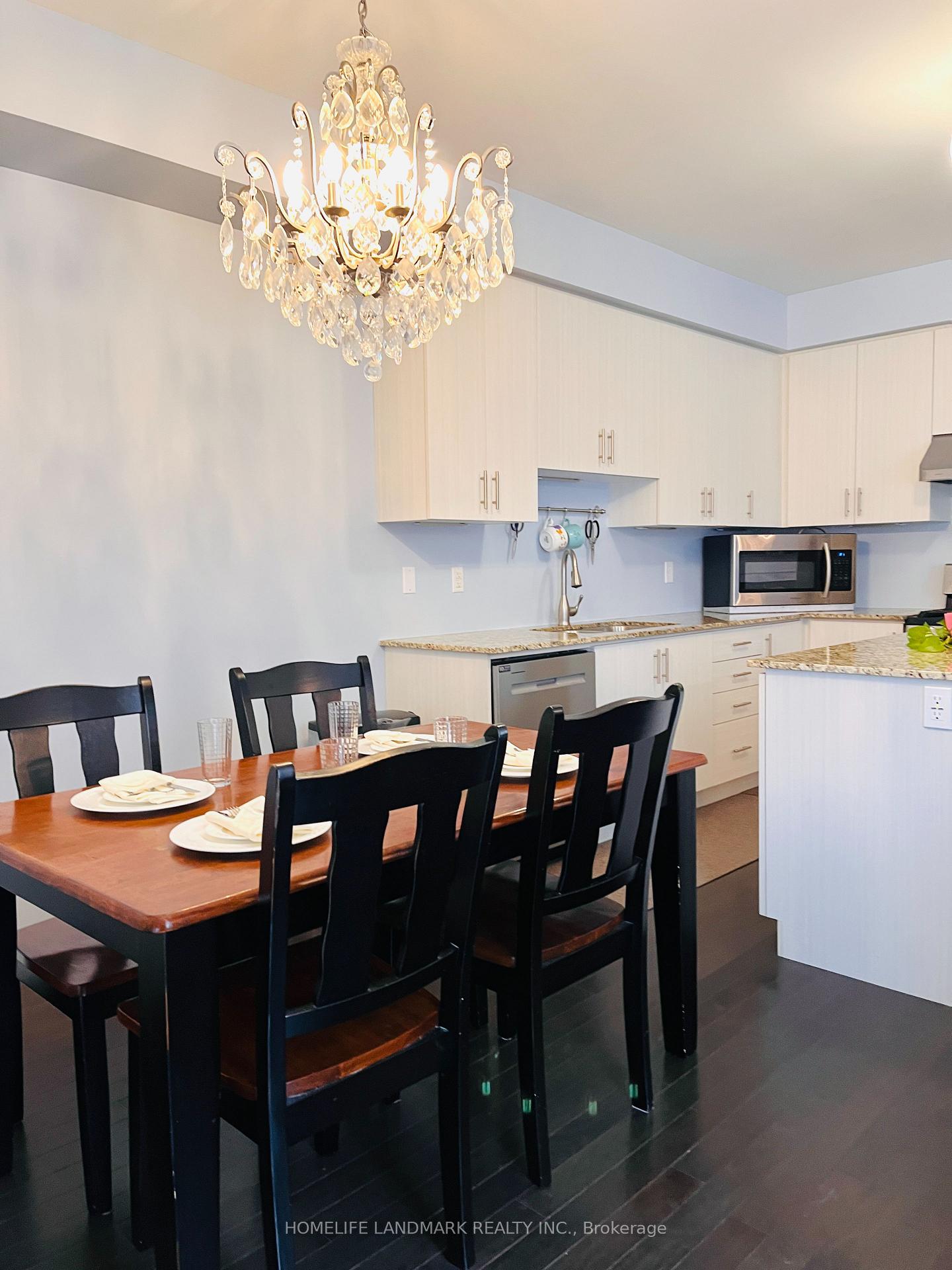 Photo 10 of 21 Sunnyside Hill Road, Markham, Cornell — HOMEH