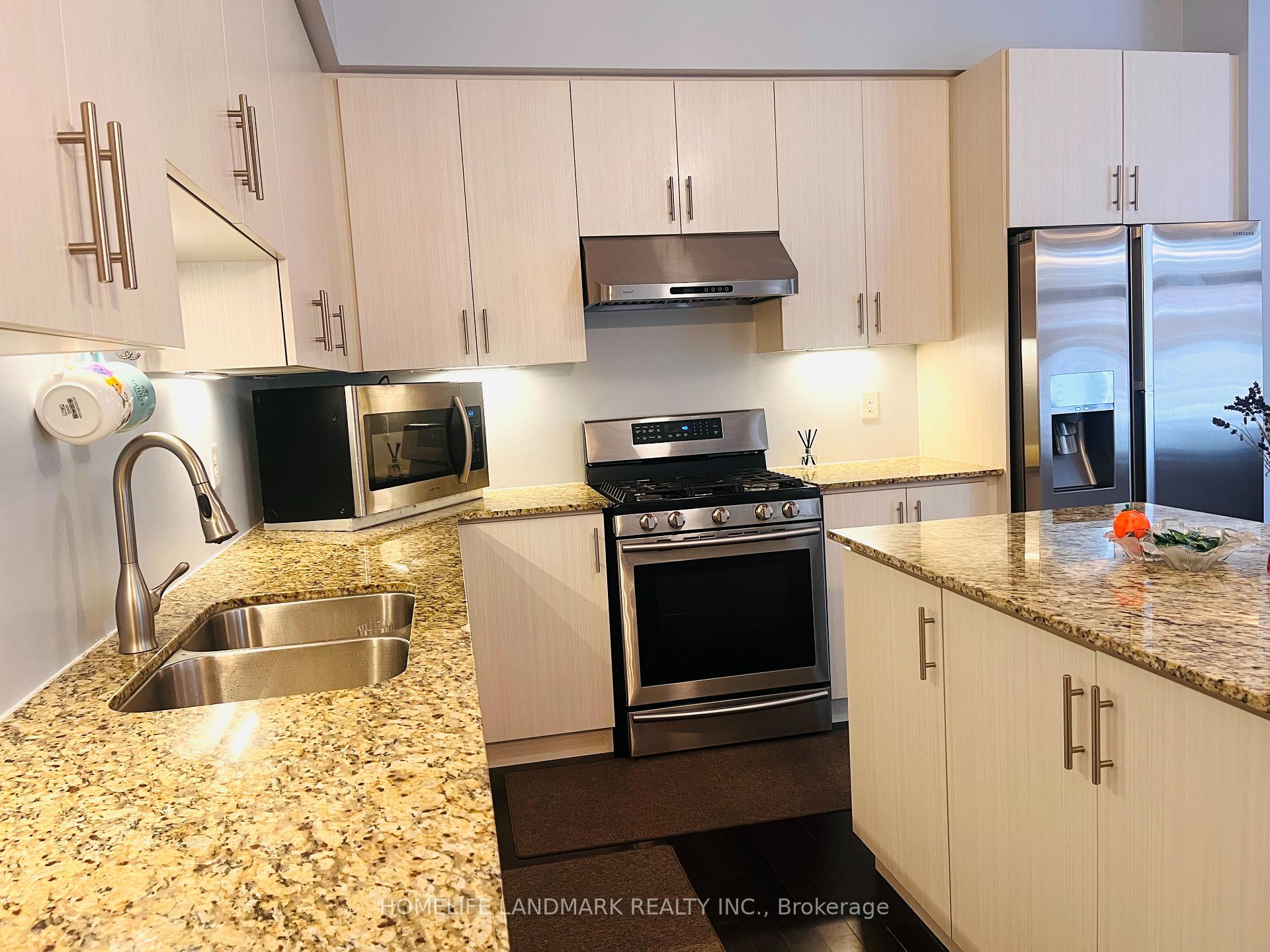 Photo 12 of 21 Sunnyside Hill Road, Markham, Cornell — HOMEH