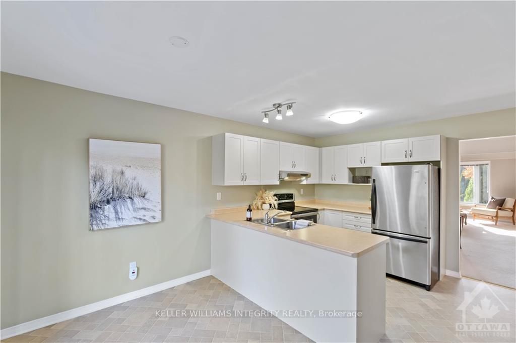 Photo 3 of 218 Walden Drive, Ottawa, Kanata - Beaverbrook — HOMEH