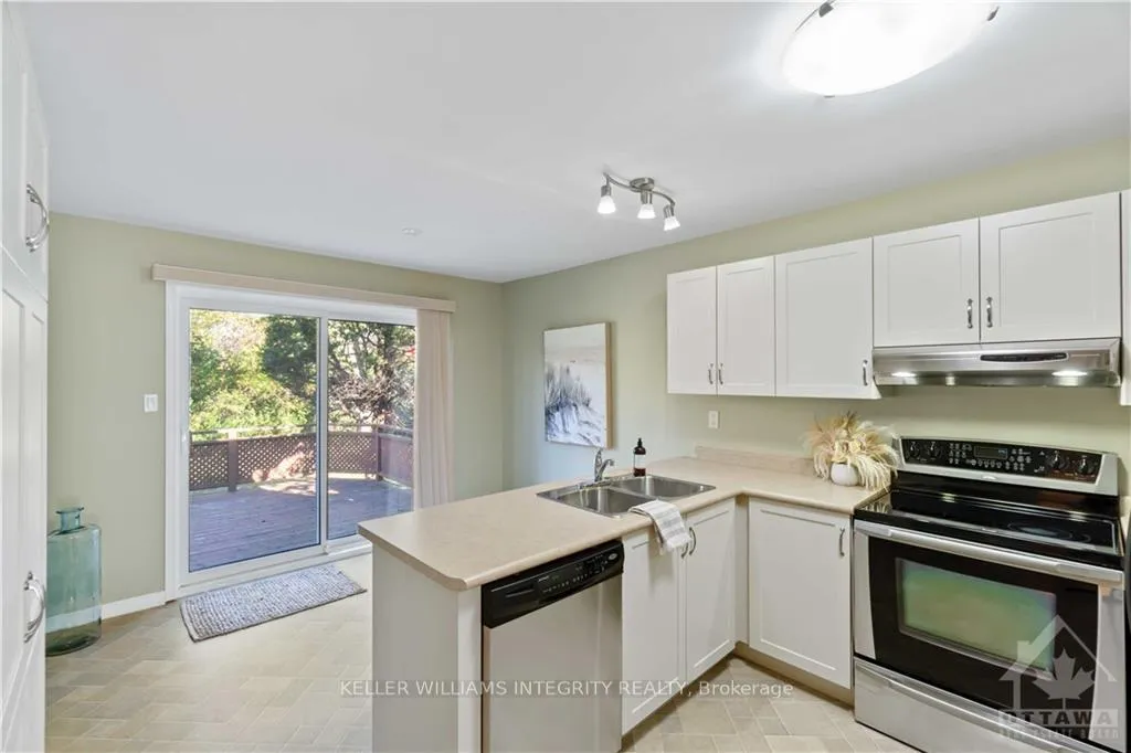 Photo 15 of 218 Walden Drive, Ottawa, Kanata - Beaverbrook — HOMEH