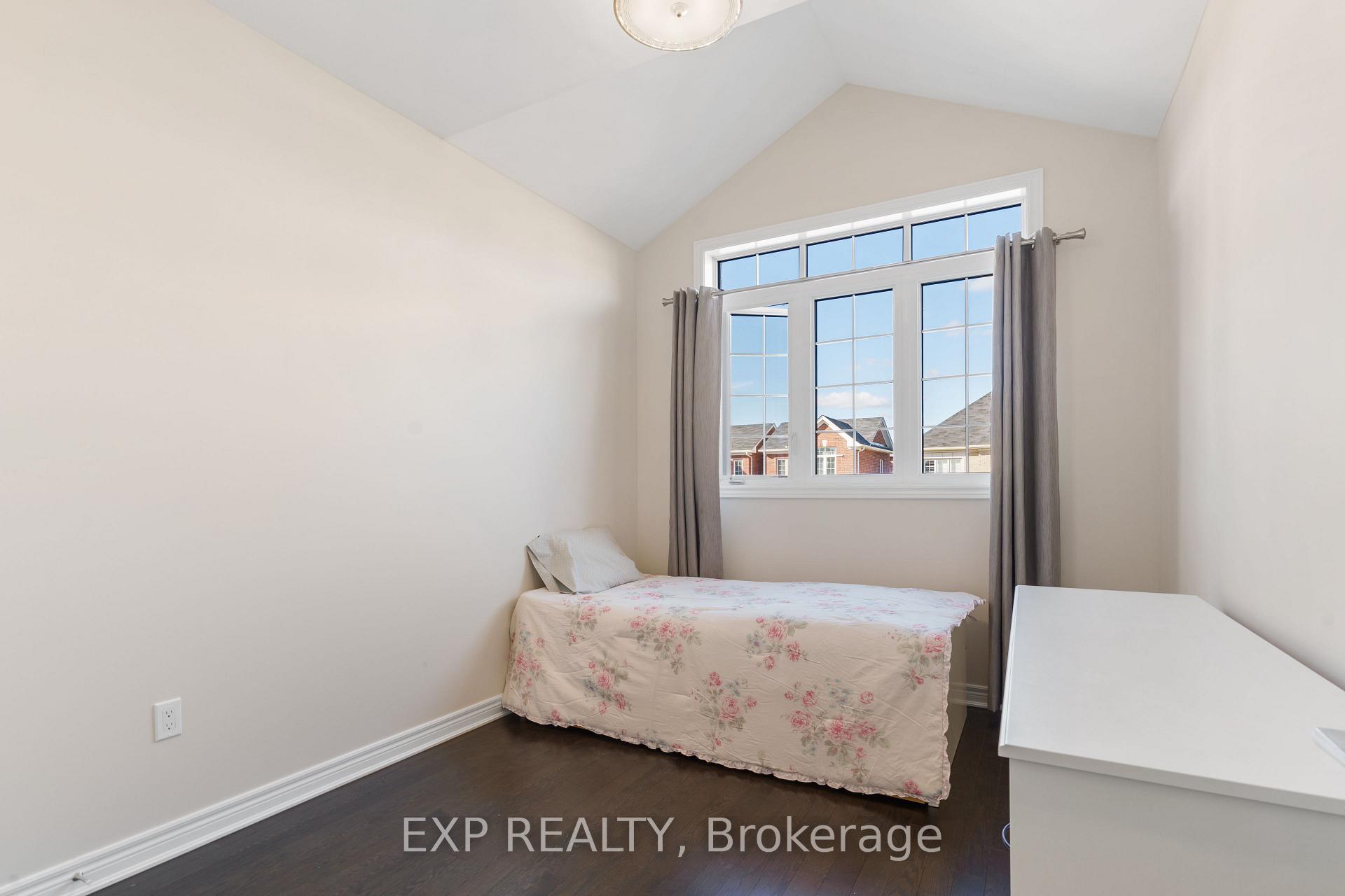 Photo 18 of 52 Titan Trail, Markham, Cedarwood — HOMEH