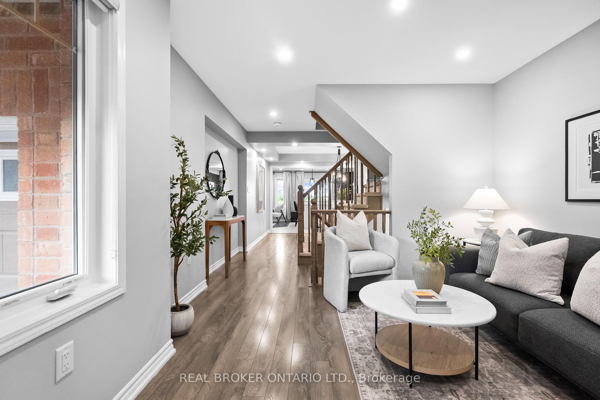 Photo 4 of 680 Laking Terrace, Milton, Clarke — HOMEH