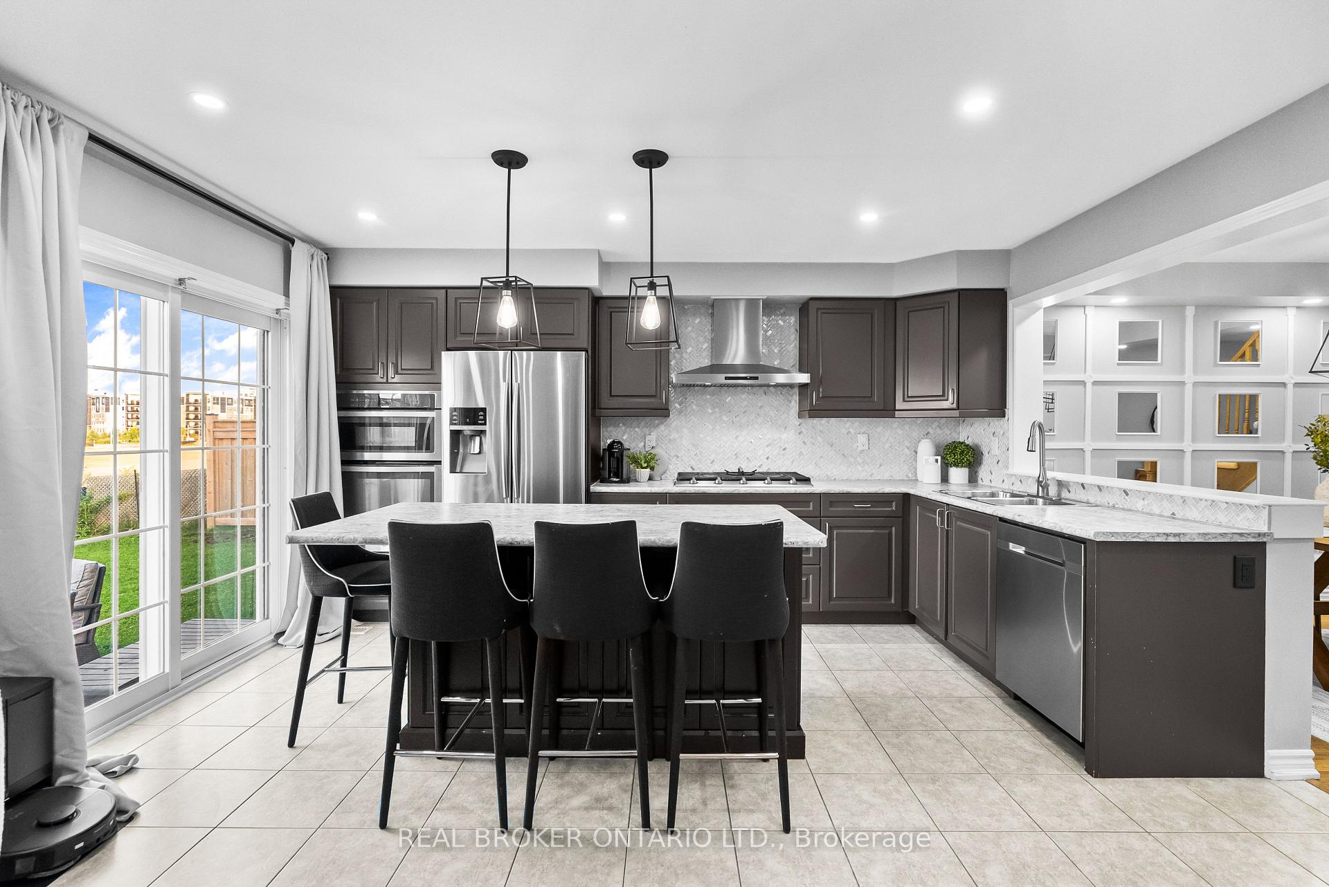 Photo 11 of 680 Laking Terrace, Milton, Clarke — HOMEH