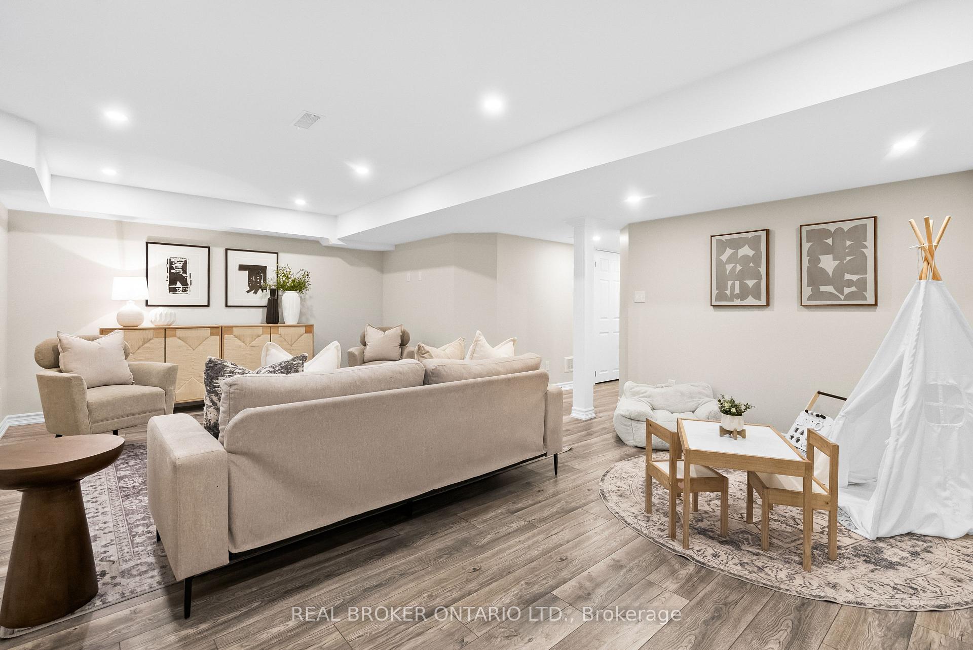 Photo 41 of 680 Laking Terrace, Milton, Clarke — HOMEH