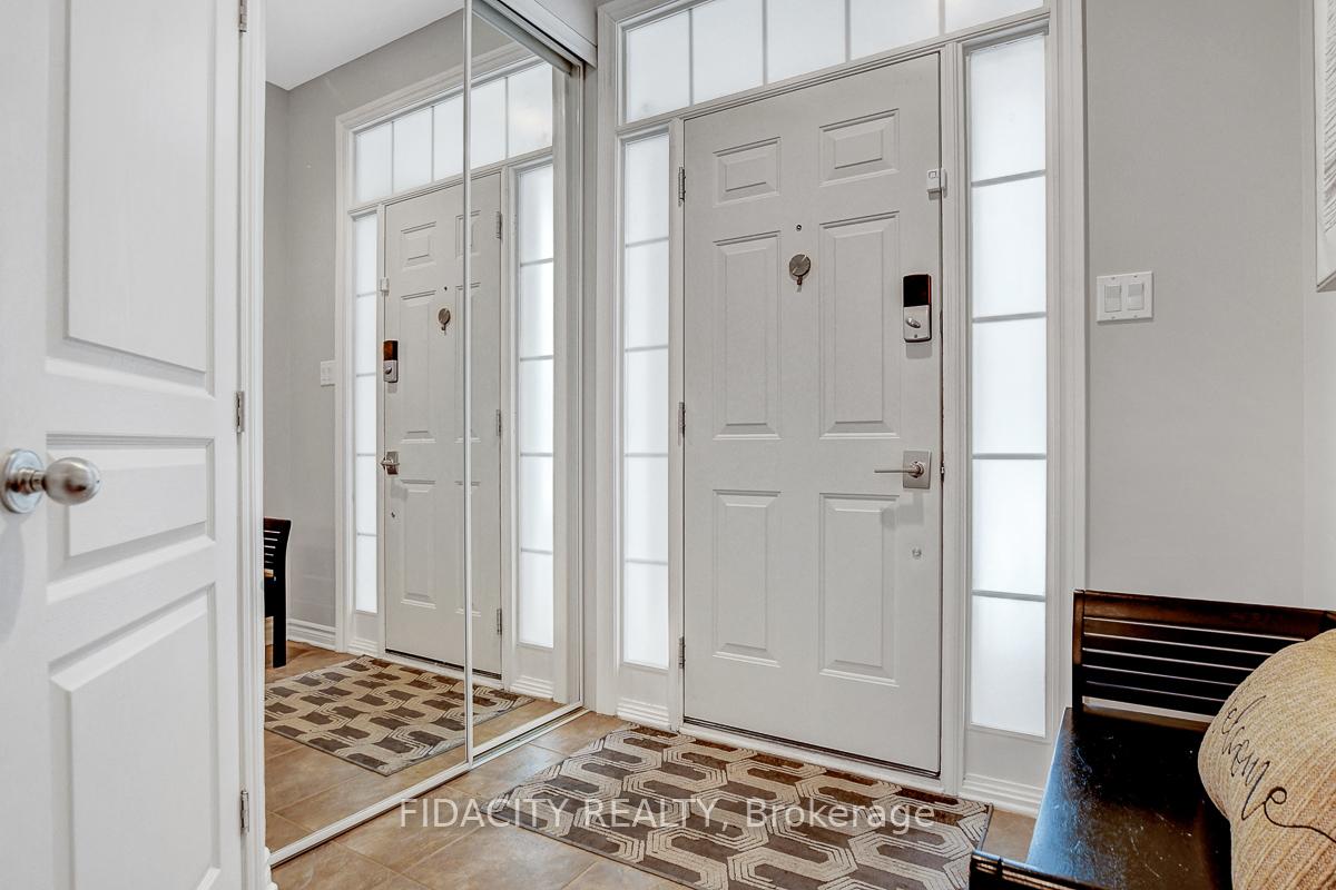 Photo 3 of 226 Saddlesmith Circle, Ottawa, Kanata - Emerald Meadows/Trailwest — HOMEH