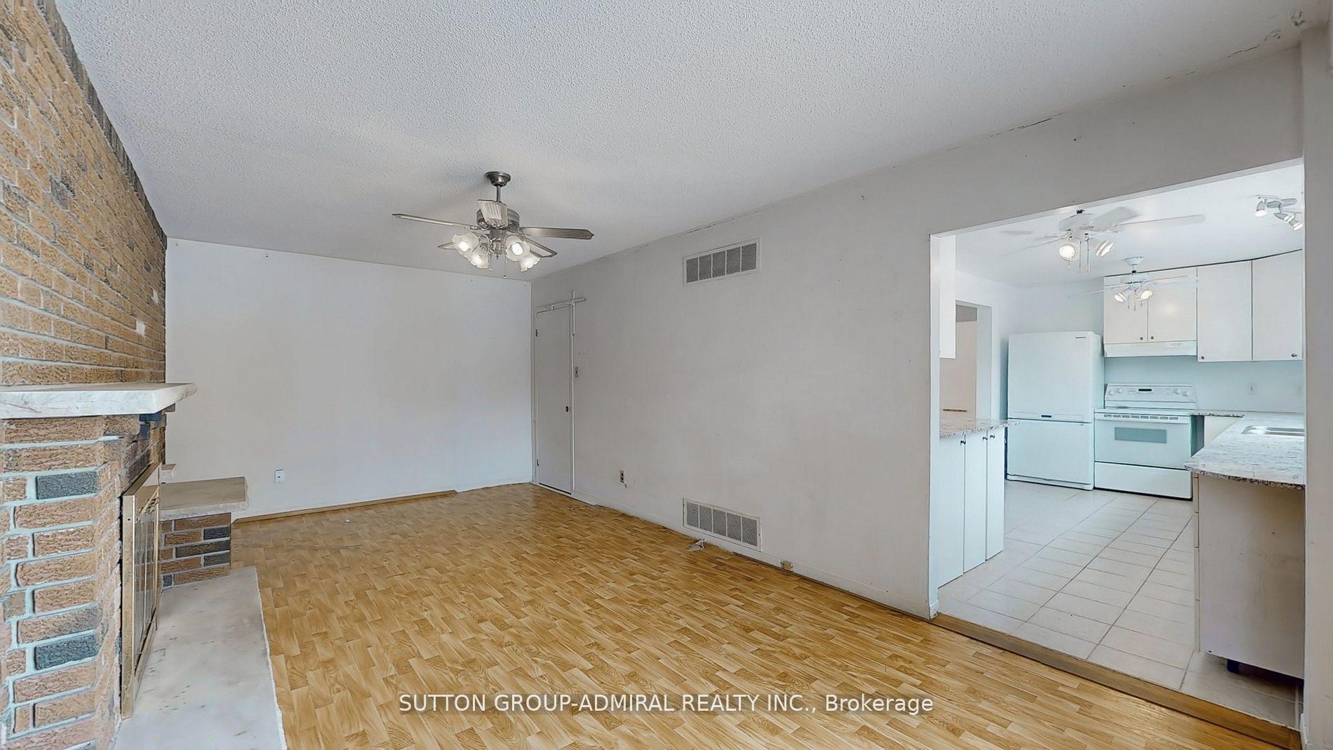 Photo 13 of 93 Kirk Drive, Markham, Royal Orchard — HOMEH