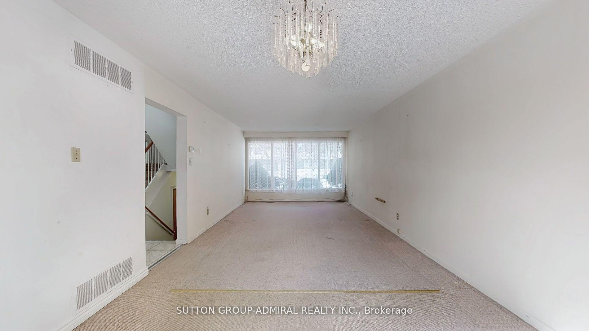 Photo 22 of 93 Kirk Drive, Markham, Royal Orchard — HOMEH