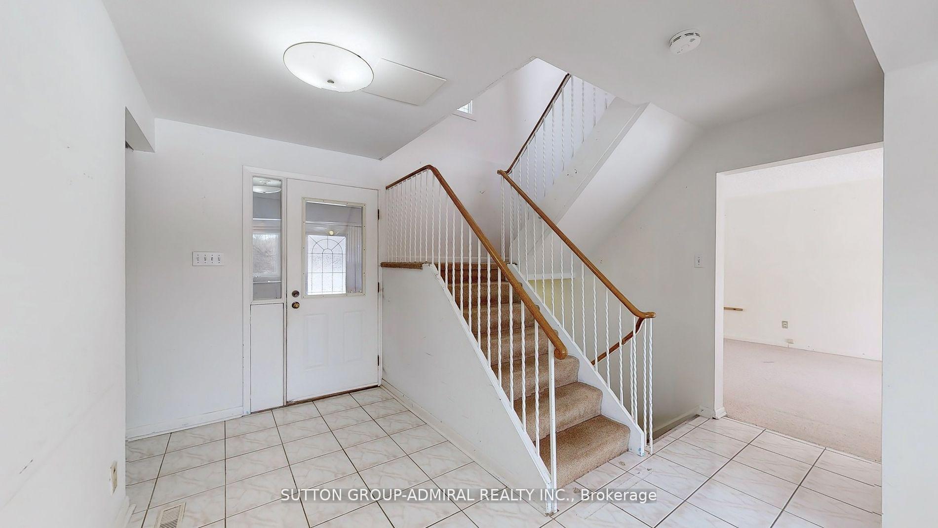 Photo 25 of 93 Kirk Drive, Markham, Royal Orchard — HOMEH