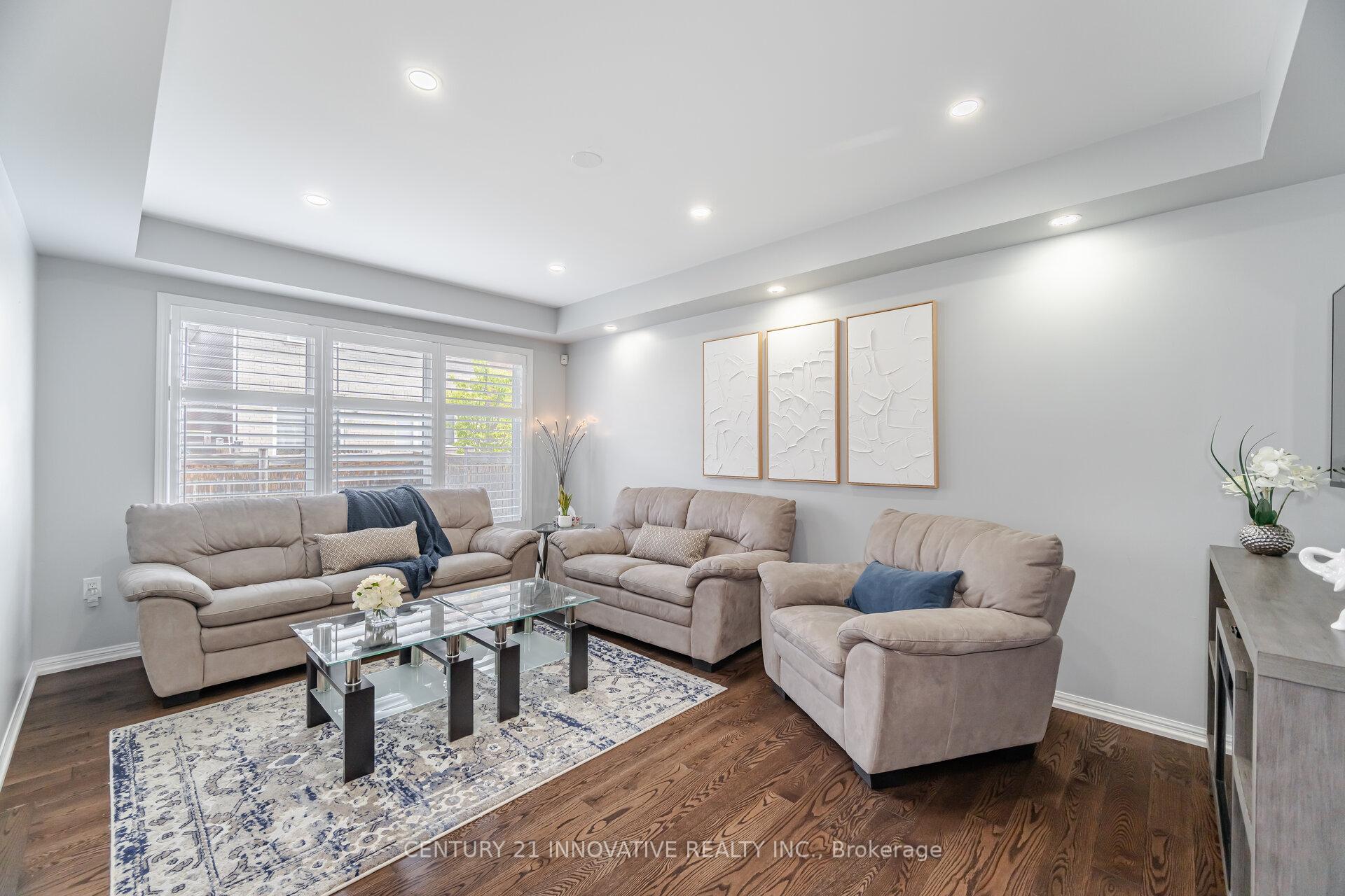 Photo 4 of 909 Asleton Boulevard, Milton, Willmott — HOMEH