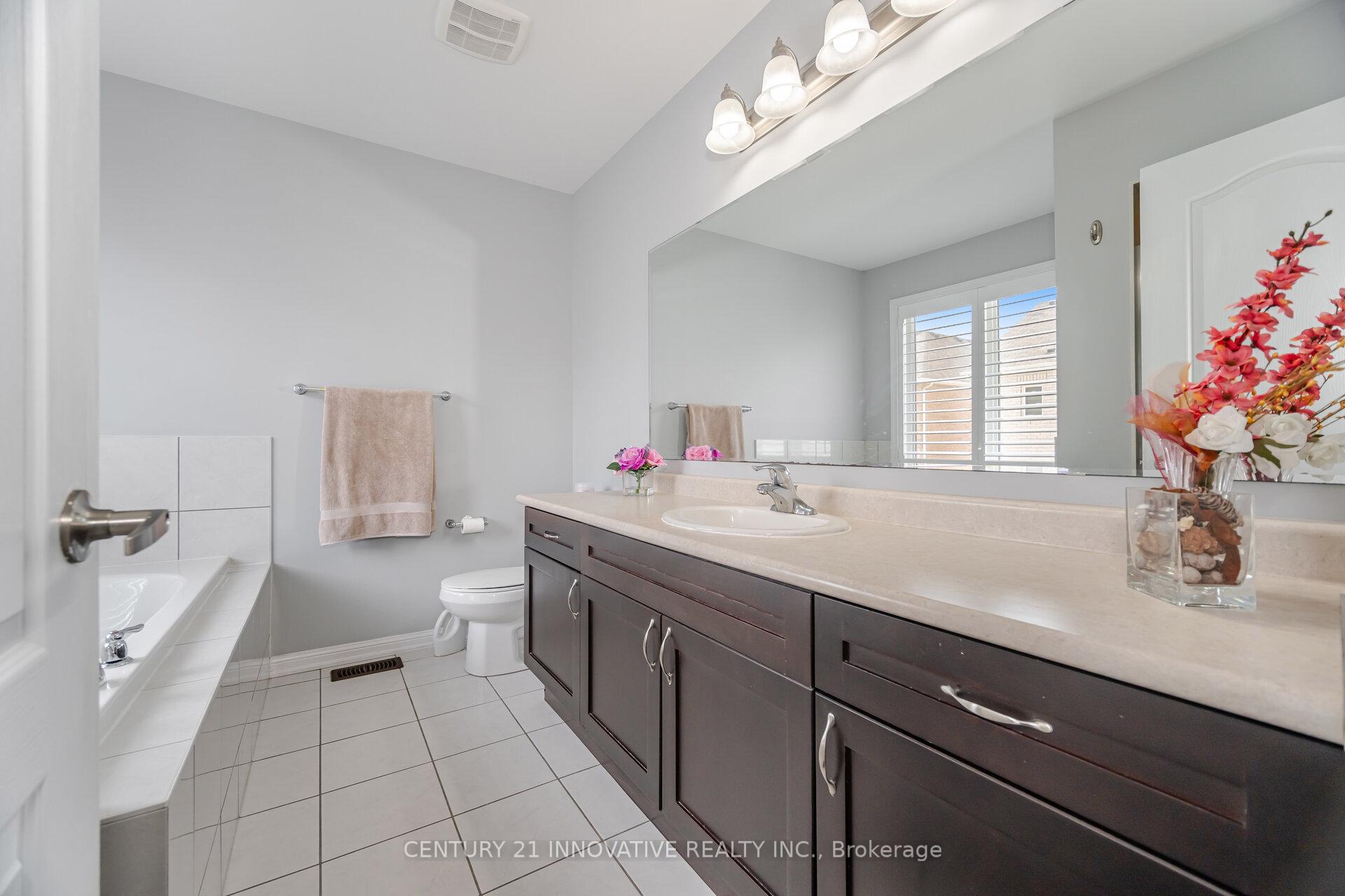 Photo 9 of 909 Asleton Boulevard, Milton, Willmott — HOMEH