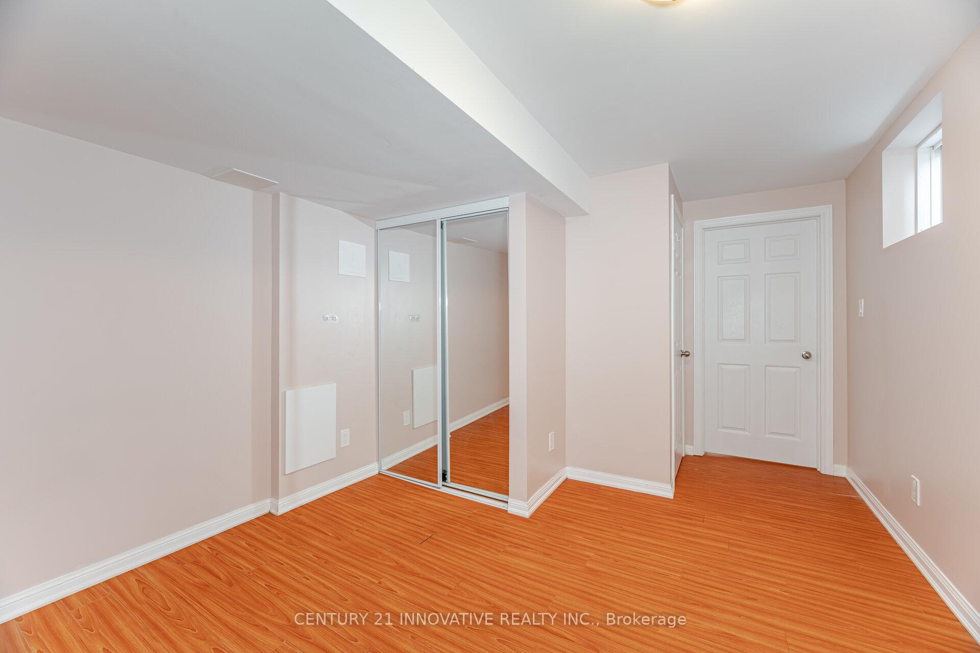 Photo 16 of 909 Asleton Boulevard, Milton, Willmott — HOMEH