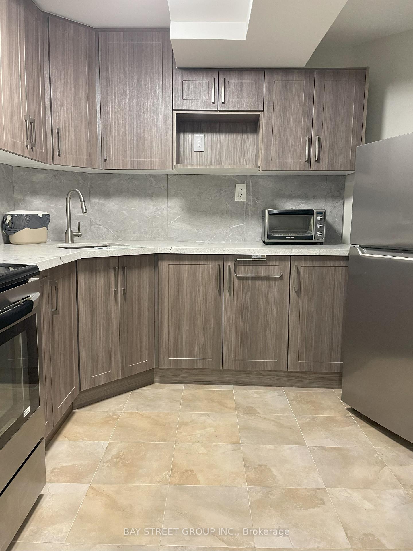 Photo 3 of Unit Lower, 81 Grandlea Crescent, Markham, Rouge Fairways — HOMEH