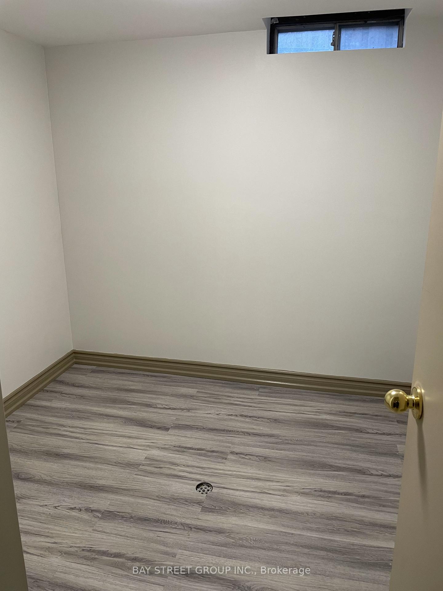 Photo 9 of Unit Lower, 81 Grandlea Crescent, Markham, Rouge Fairways — HOMEH