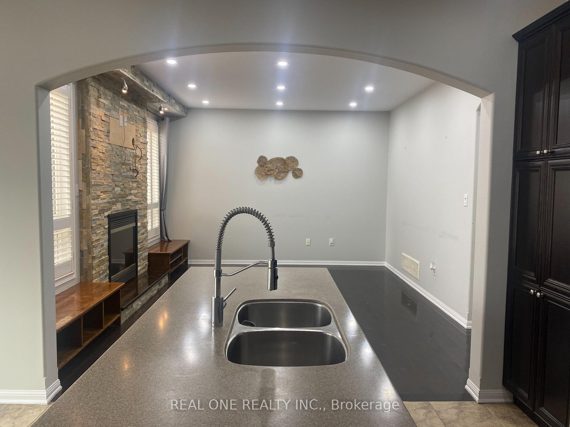 Photo 10 of Unit Upper, 875 Jackman Gate, Milton, Coates — HOMEH