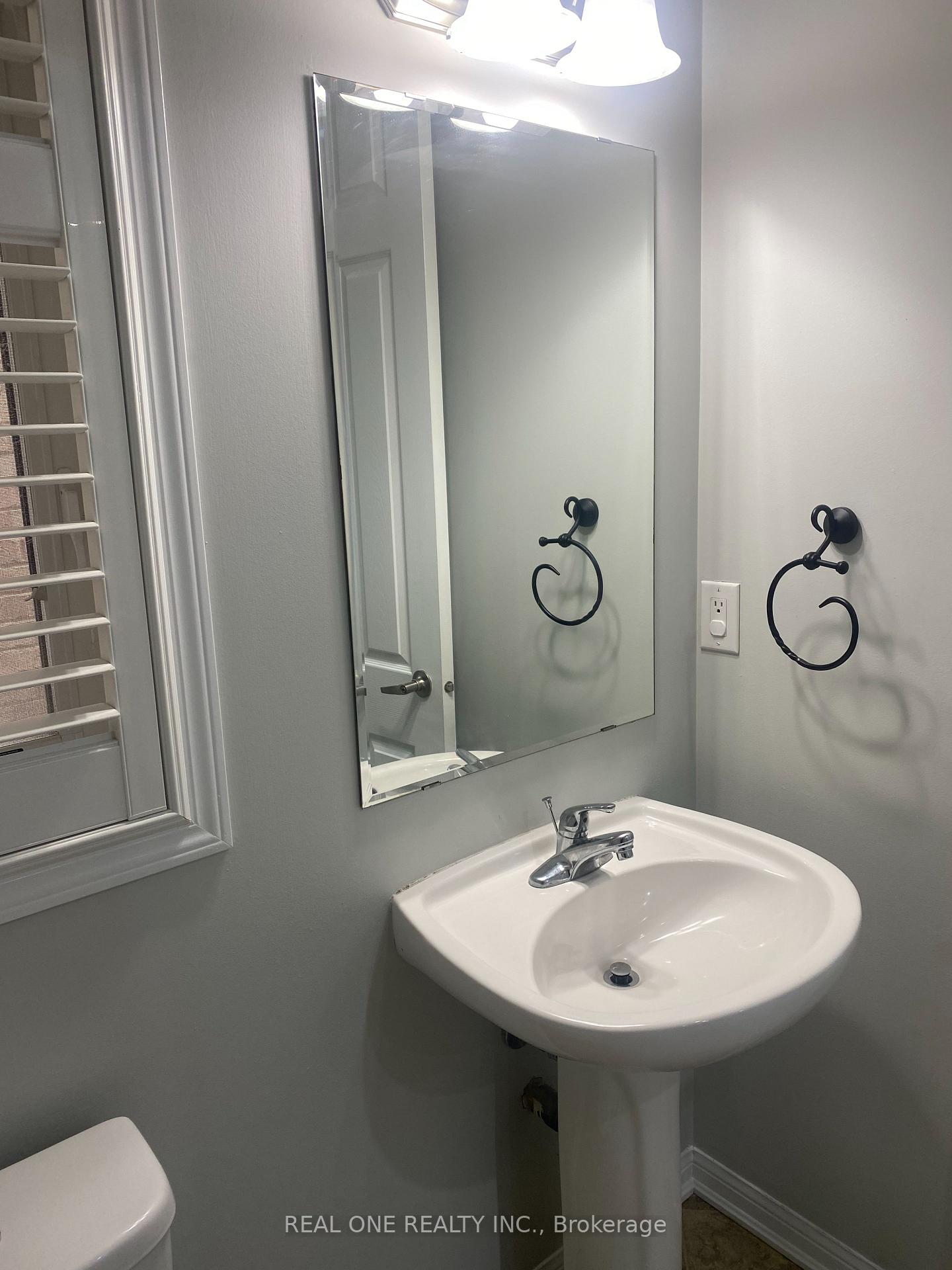 Photo 26 of Unit Upper, 875 Jackman Gate, Milton, Coates — HOMEH