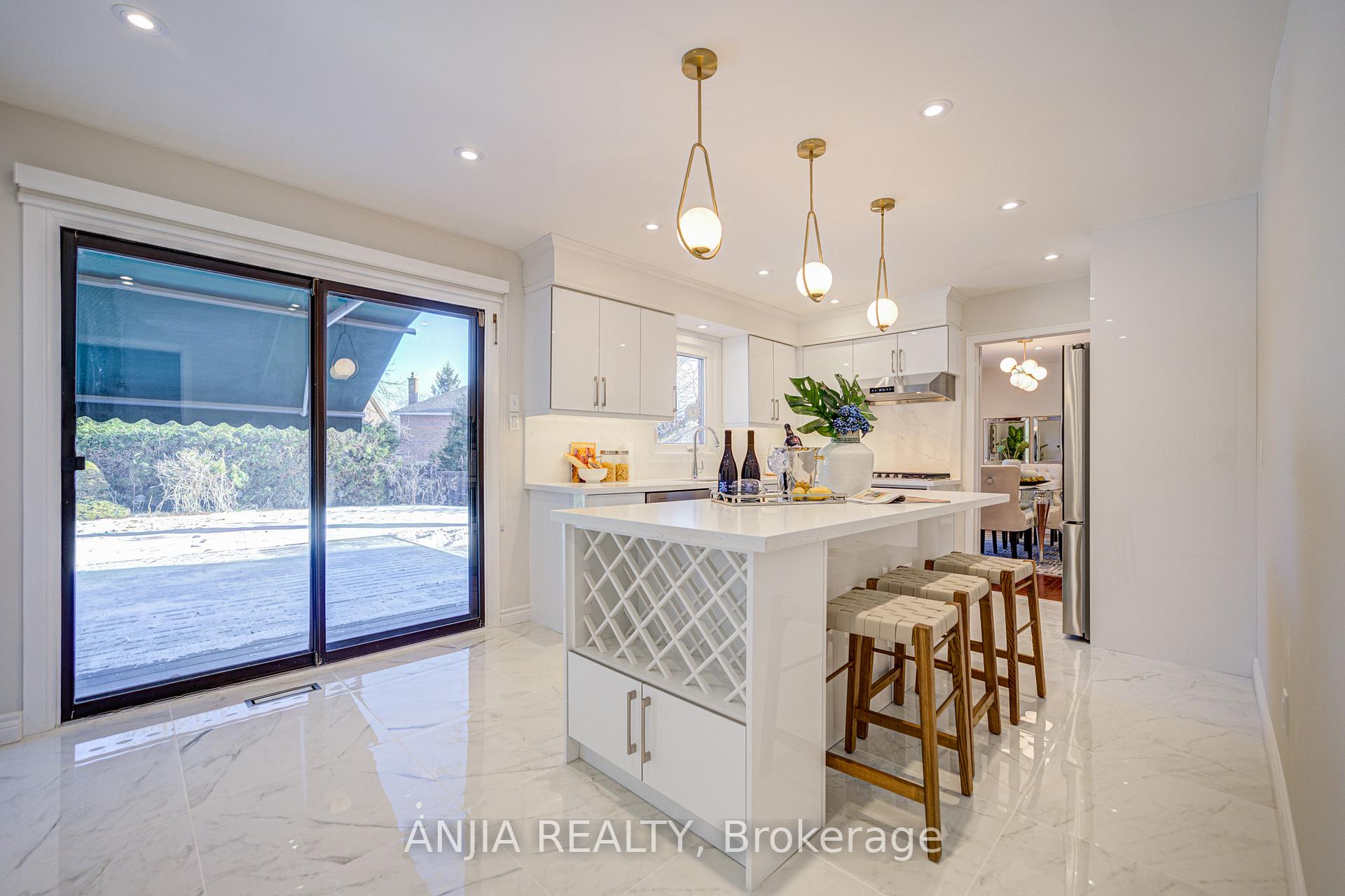 Photo 8 of 139 Briarwood Road, Markham, Unionville — HOMEH