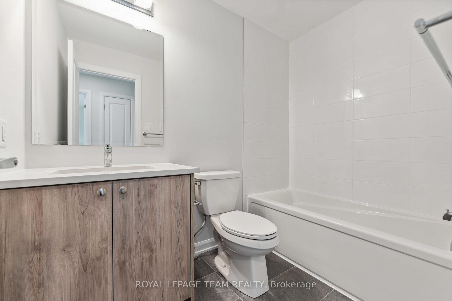 Photo 23 of 730 Fairline Row, Ottawa, Kanata - Emerald Meadows/Trailwest — HOMEH
