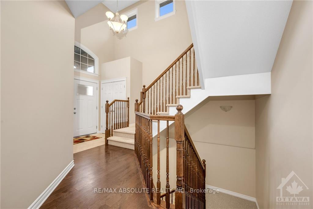 Photo 4 of 243 Balikun Heights, Ottawa, Kanata - Emerald Meadows/Trailwest — HOMEH