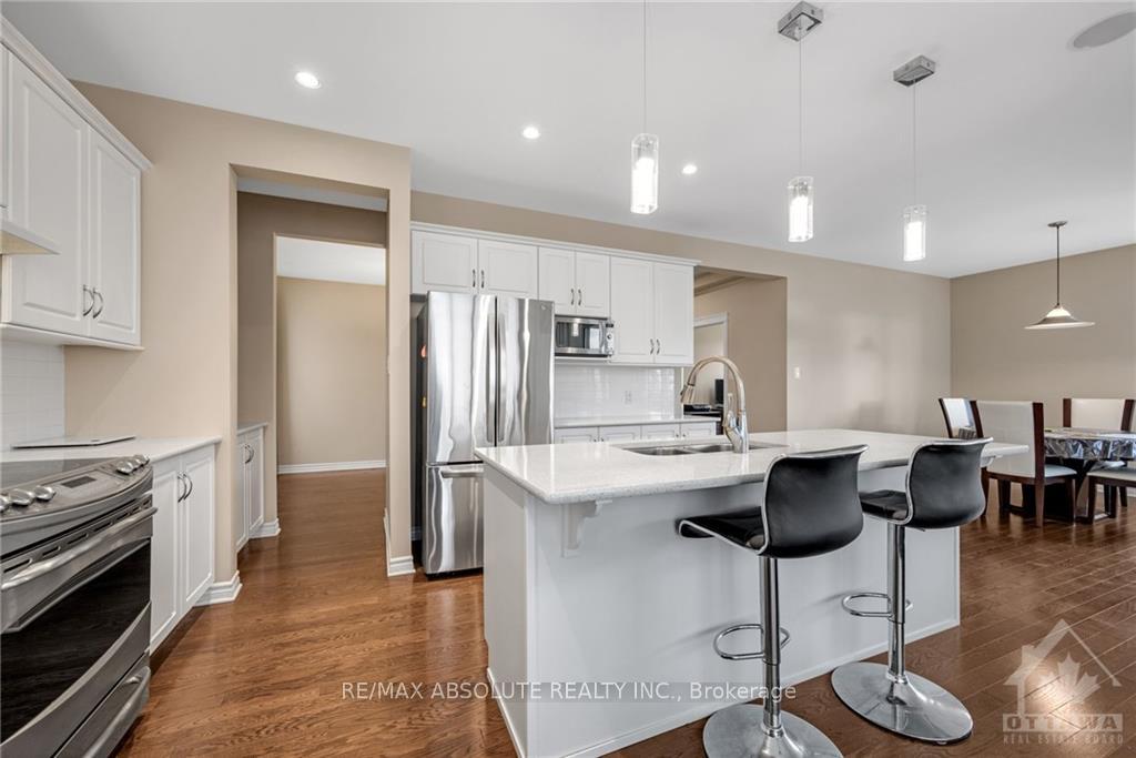 Photo 5 of 243 Balikun Heights, Ottawa, Kanata - Emerald Meadows/Trailwest — HOMEH