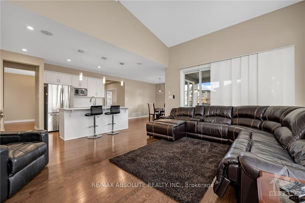 Photo 8 of 243 Balikun Heights, Ottawa, Kanata - Emerald Meadows/Trailwest — HOMEH