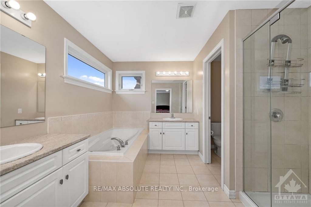 Photo 18 of 243 Balikun Heights, Ottawa, Kanata - Emerald Meadows/Trailwest — HOMEH