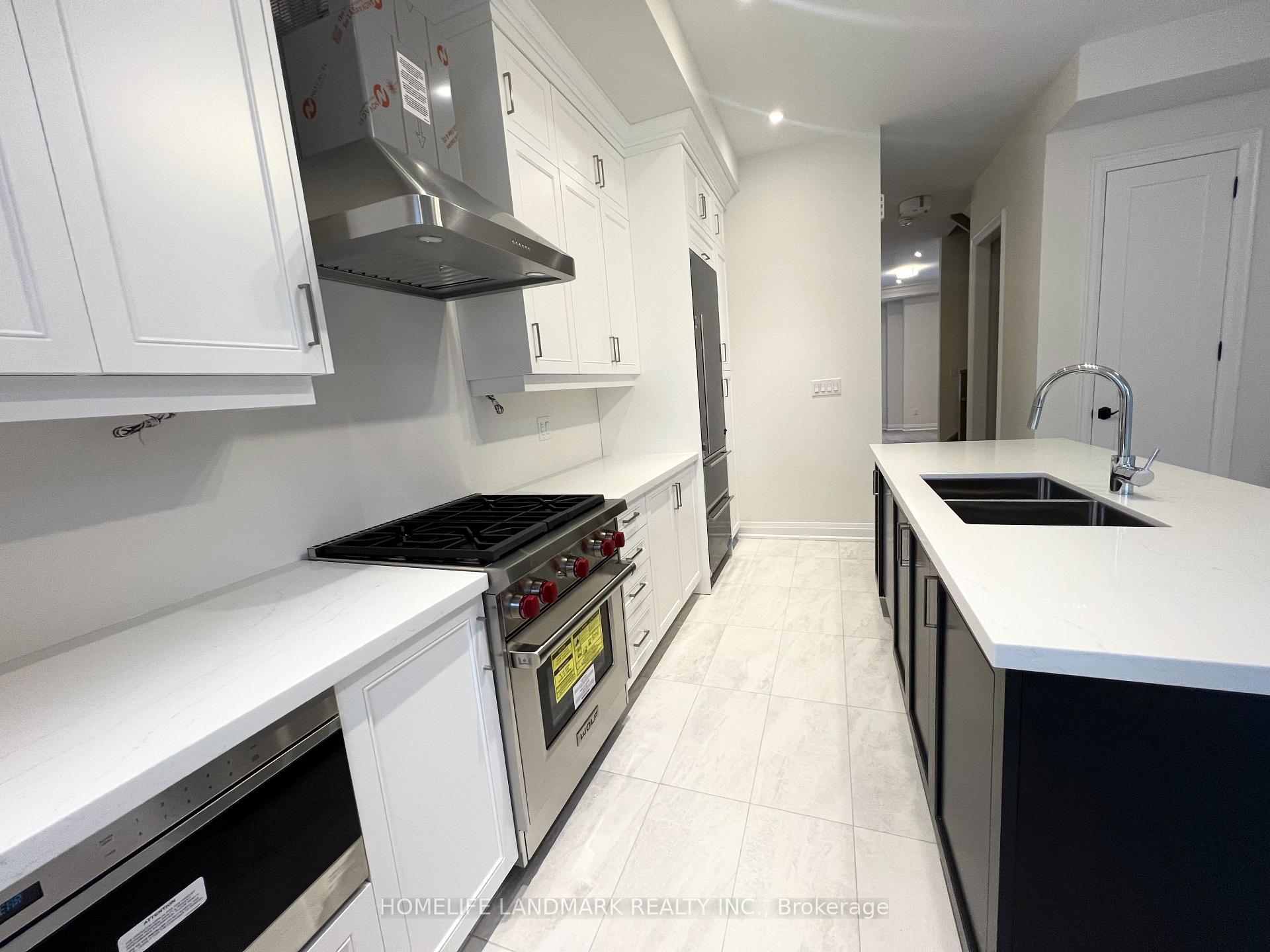 Photo 4 of 20 Gardeners Lane, Markham, Angus Glen — HOMEH