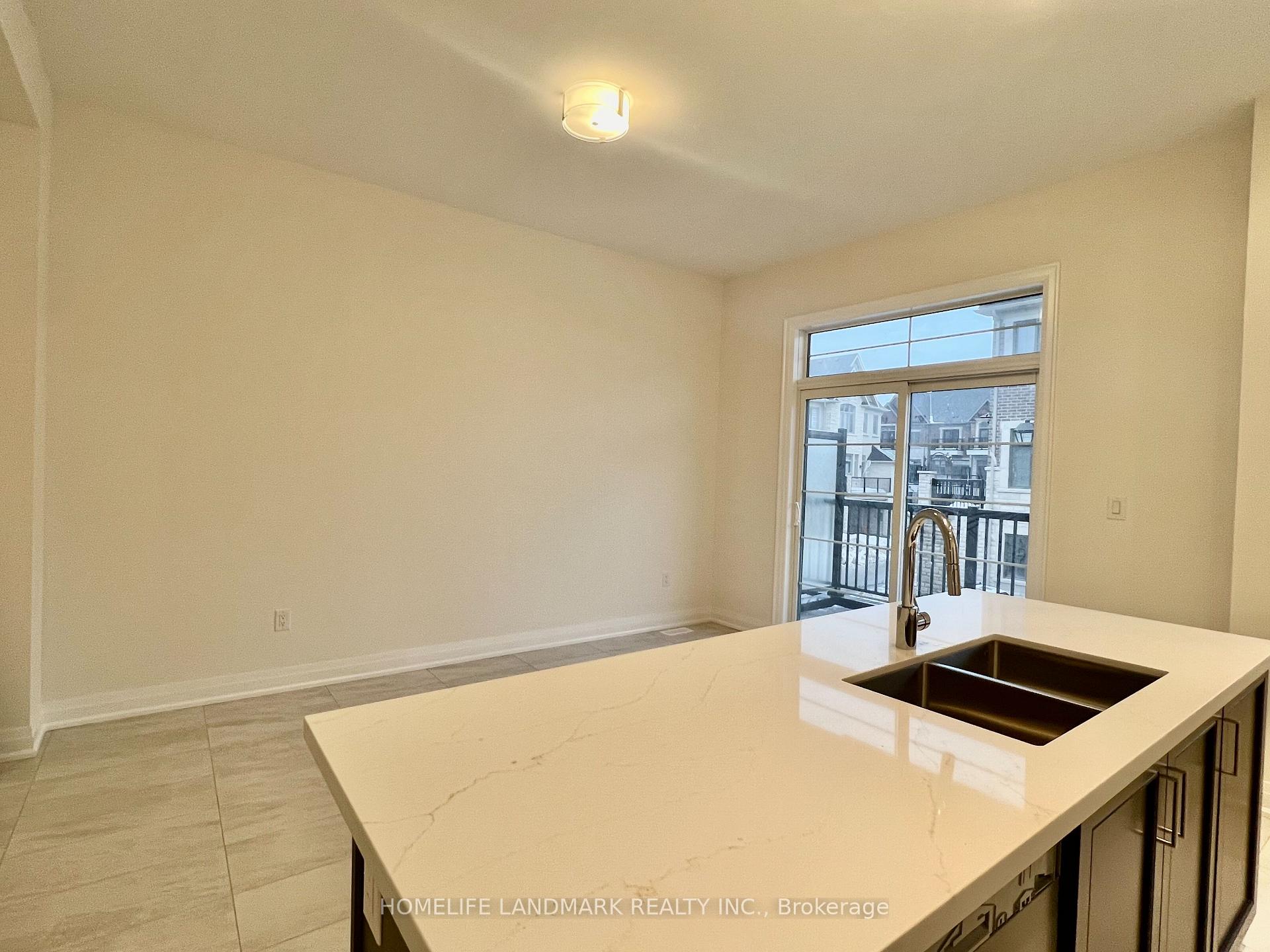 Photo 7 of 20 Gardeners Lane, Markham, Angus Glen — HOMEH