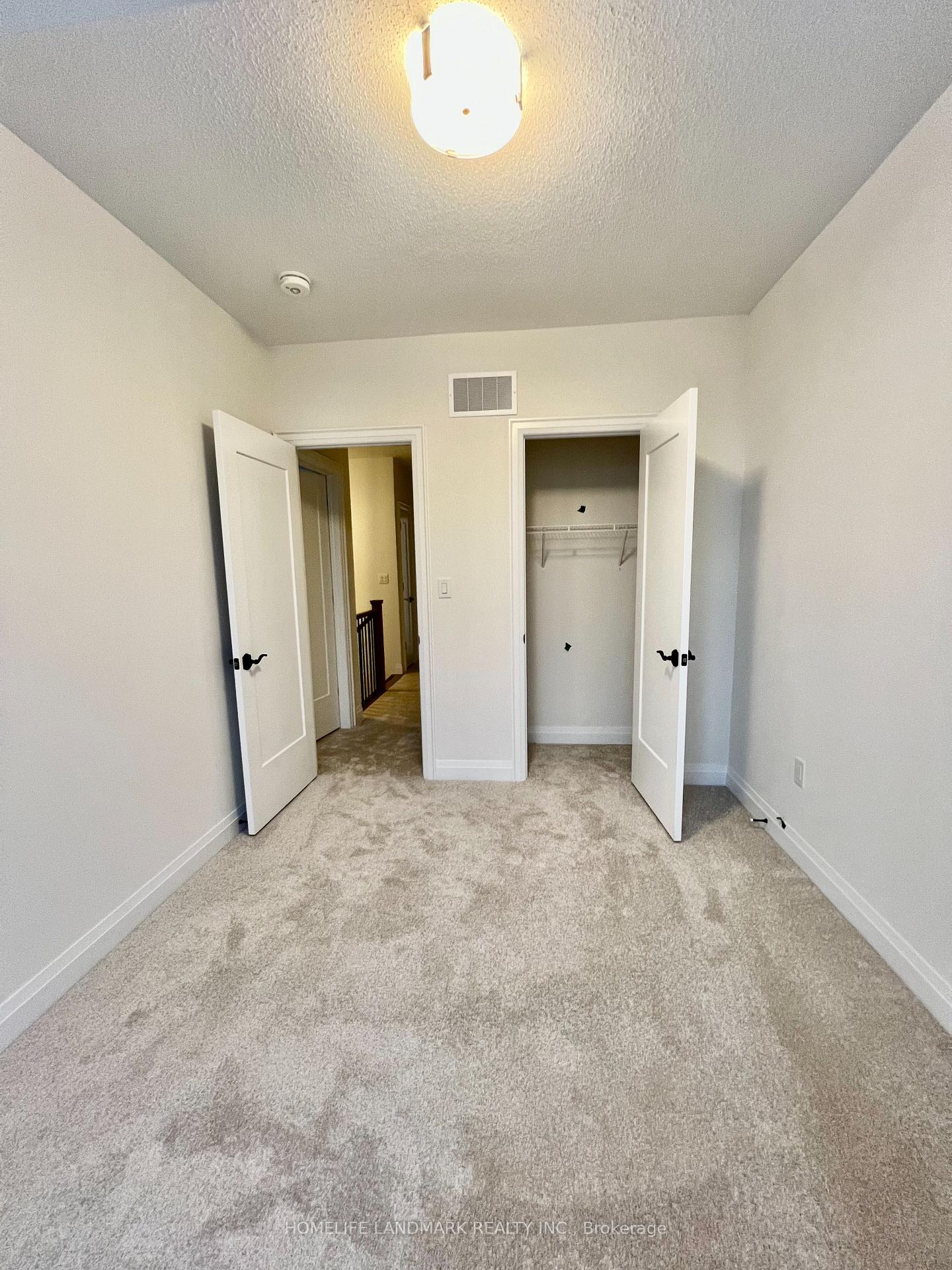 Photo 19 of 20 Gardeners Lane, Markham, Angus Glen — HOMEH