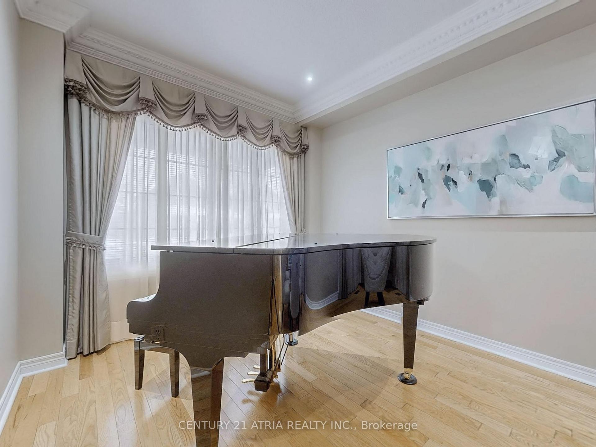 Photo 5 of 29 Glenhaven Street, Markham, Berczy — HOMEH