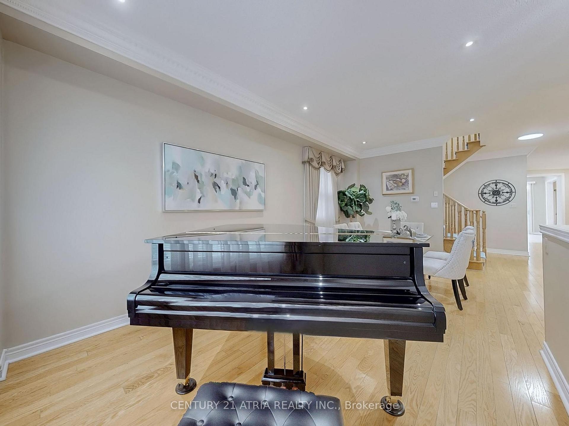 Photo 6 of 29 Glenhaven Street, Markham, Berczy — HOMEH