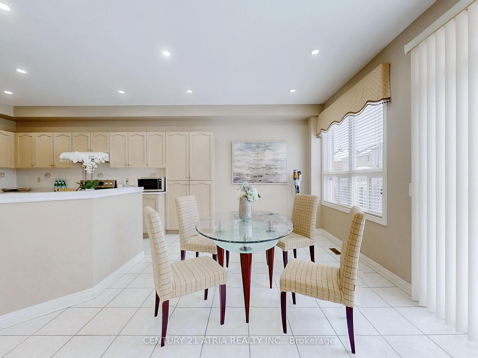 Photo 14 of 29 Glenhaven Street, Markham, Berczy — HOMEH