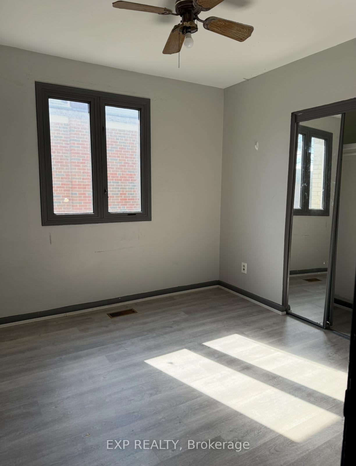 Photo 3 of 79 Morgan Avenue, Markham, Thornhill — HOMEH