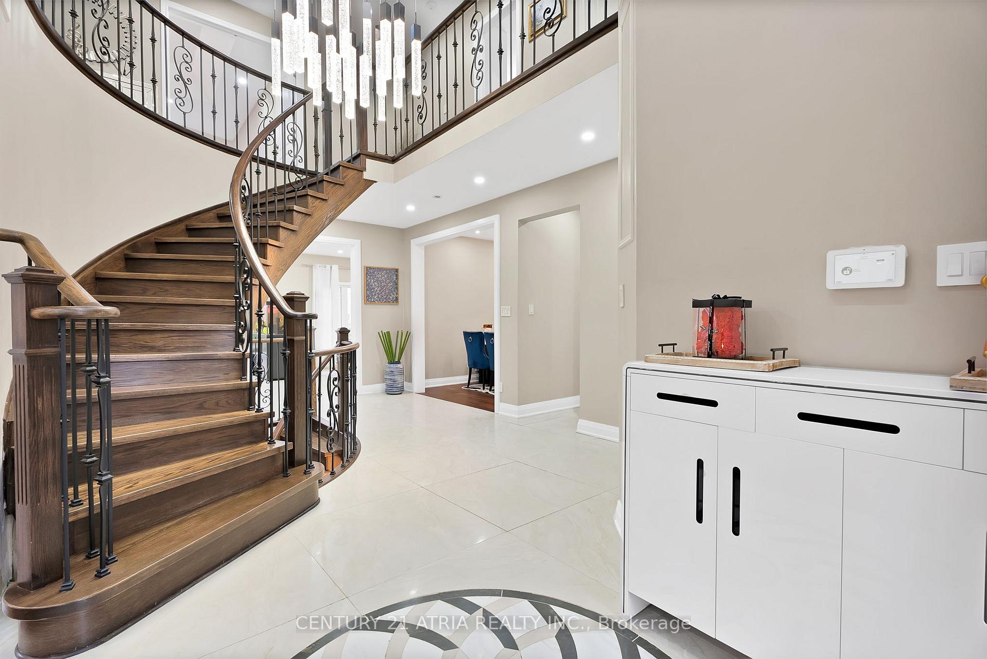 Photo 2 of 22 Upper Ridge Court, Markham, Rouge Fairways — HOMEH