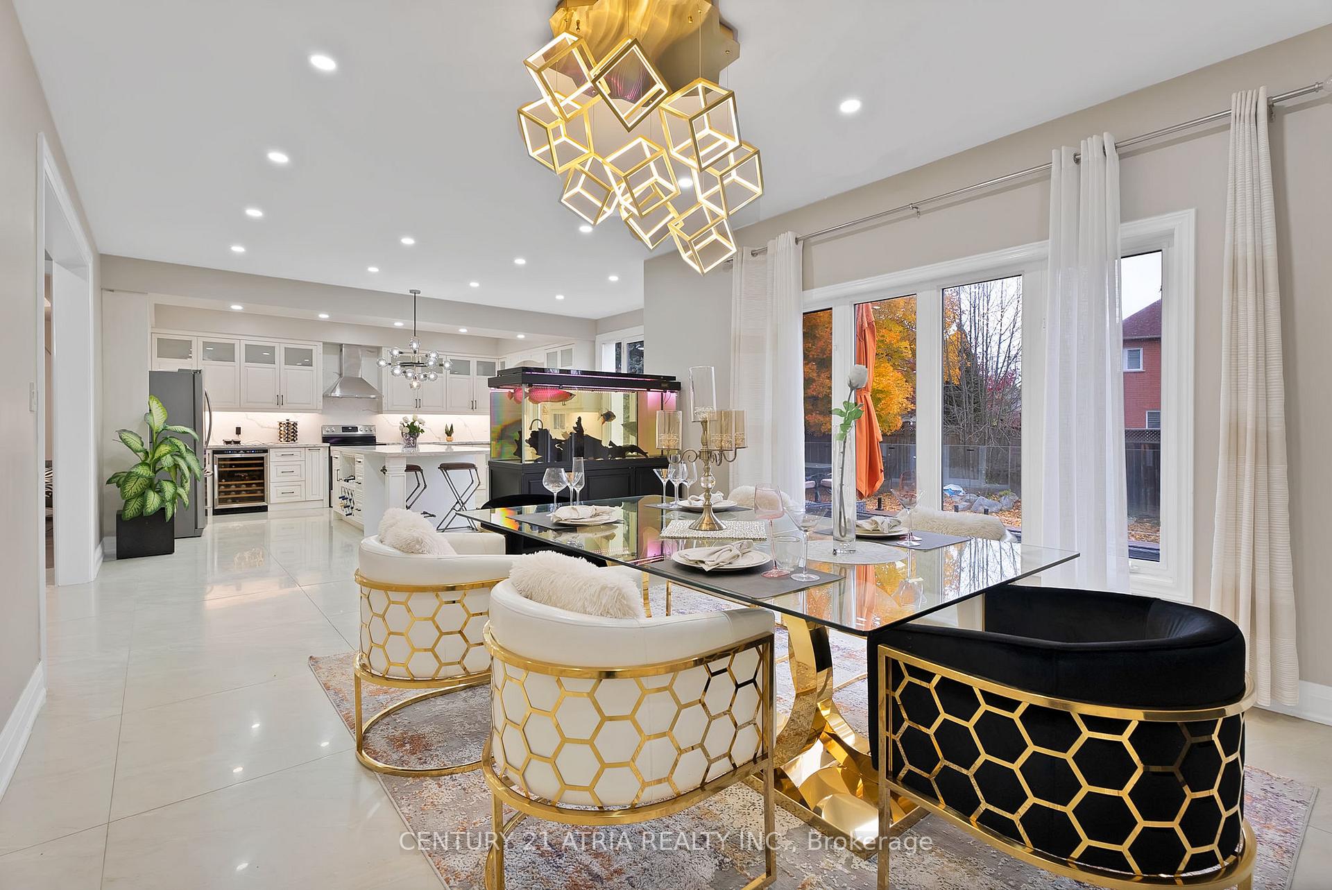 Photo 10 of 22 Upper Ridge Court, Markham, Rouge Fairways — HOMEH