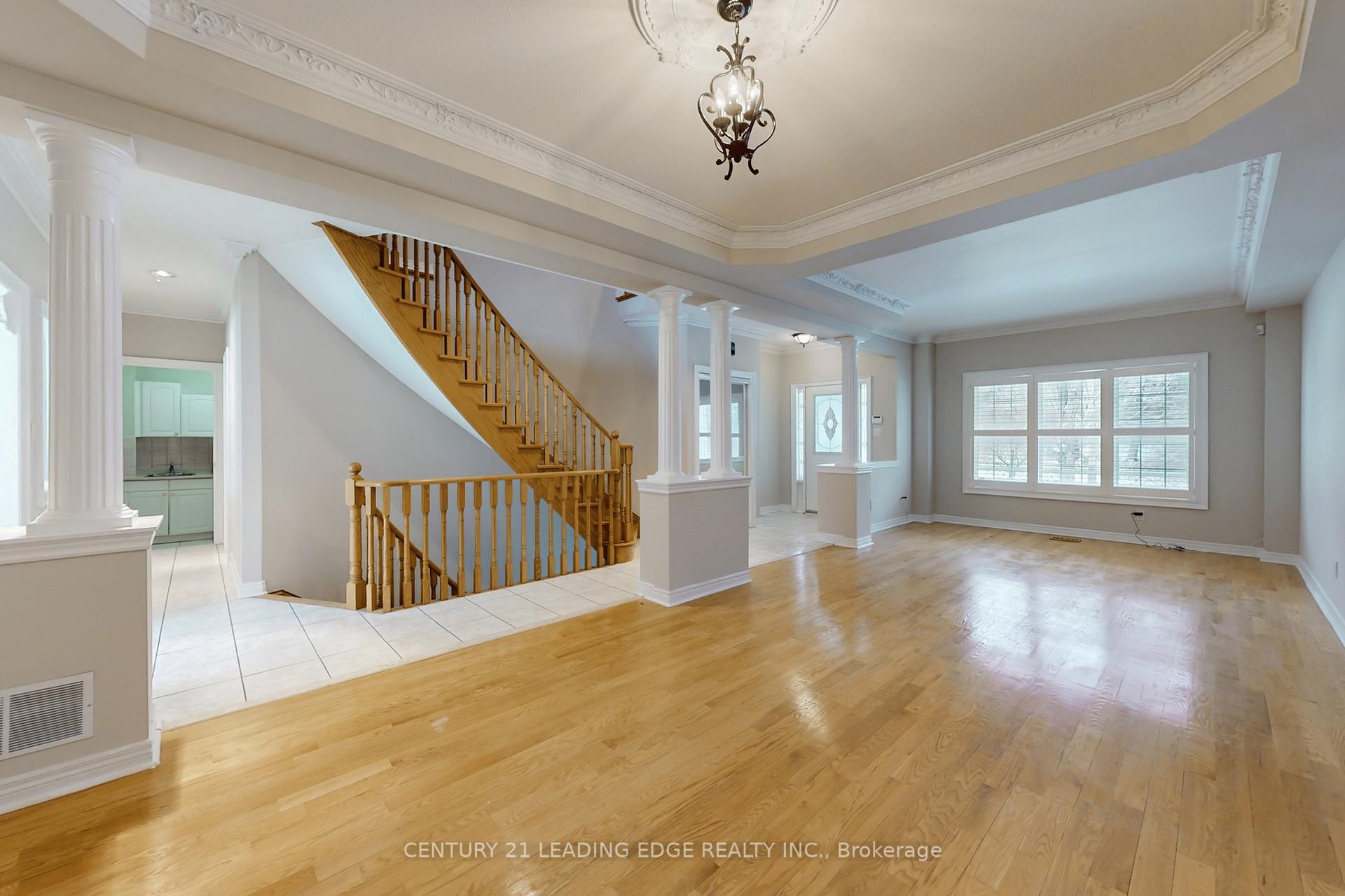 Photo 7 of 8 Serviceberry Road, Markham, Legacy — HOMEH