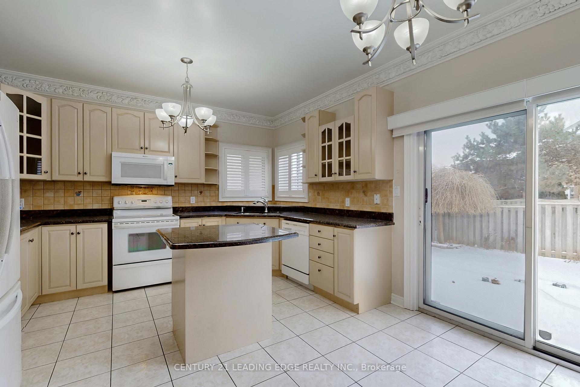 Photo 10 of 8 Serviceberry Road, Markham, Legacy — HOMEH