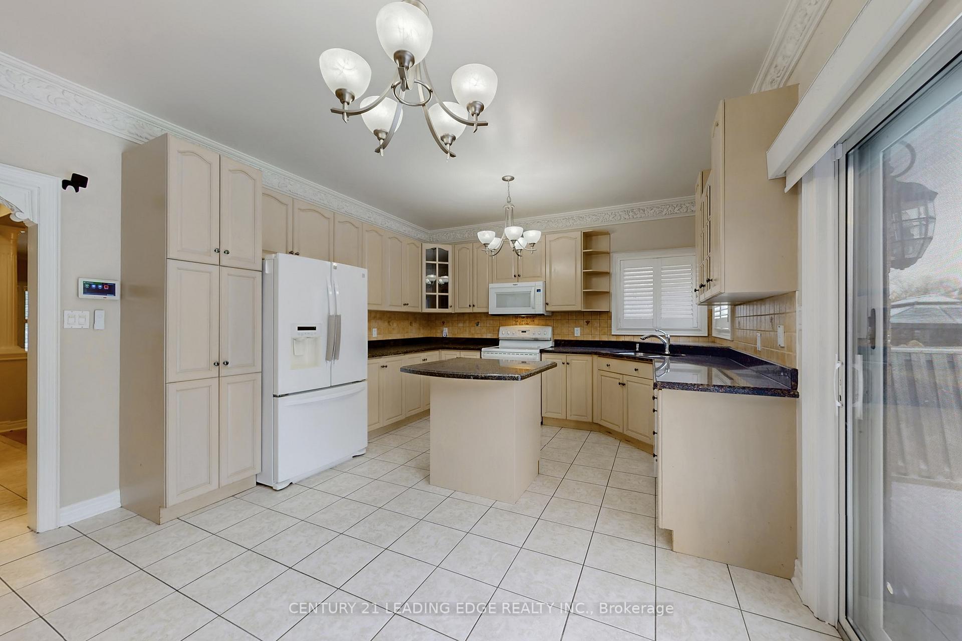 Photo 12 of 8 Serviceberry Road, Markham, Legacy — HOMEH