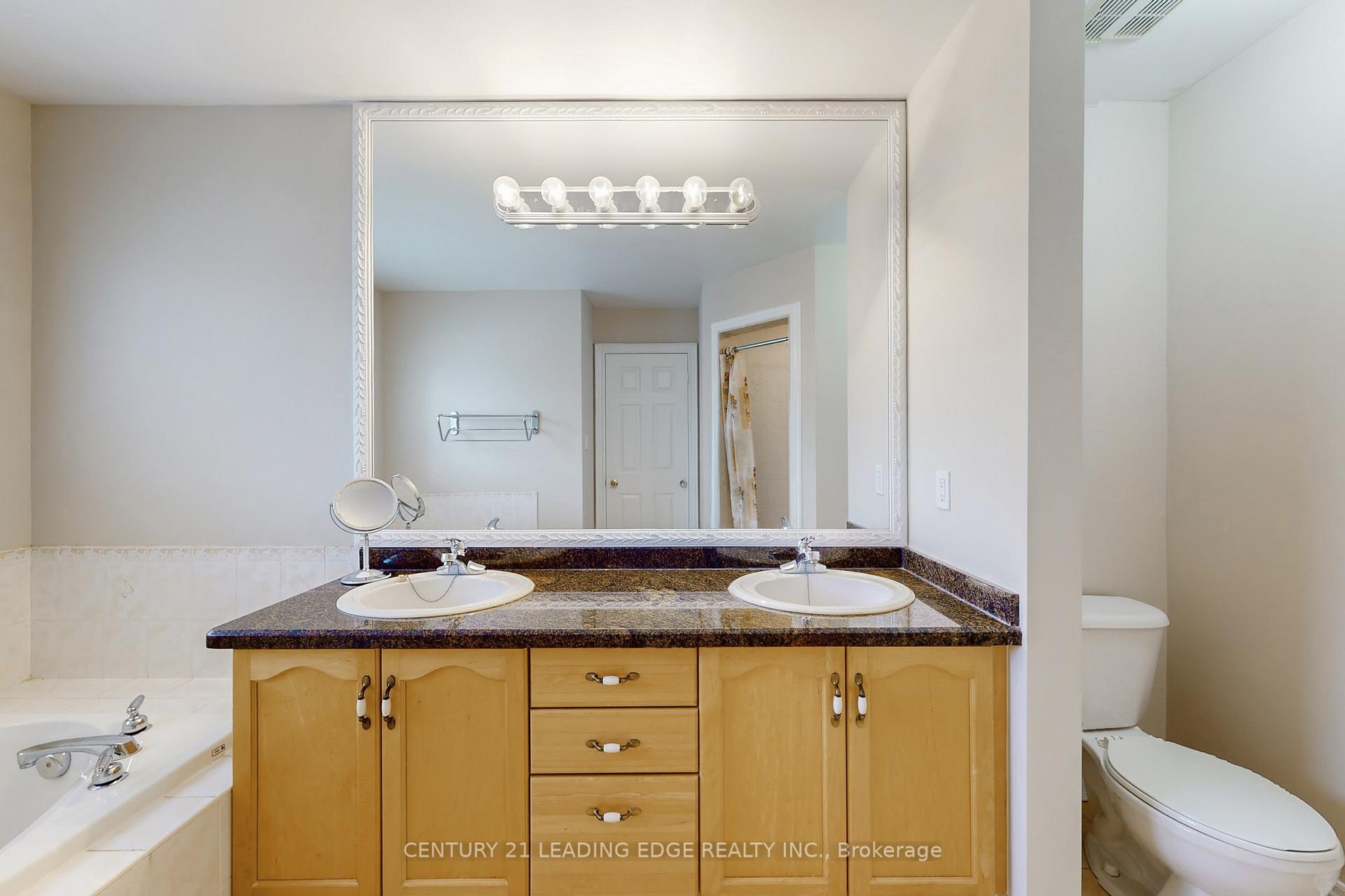Photo 23 of 8 Serviceberry Road, Markham, Legacy — HOMEH