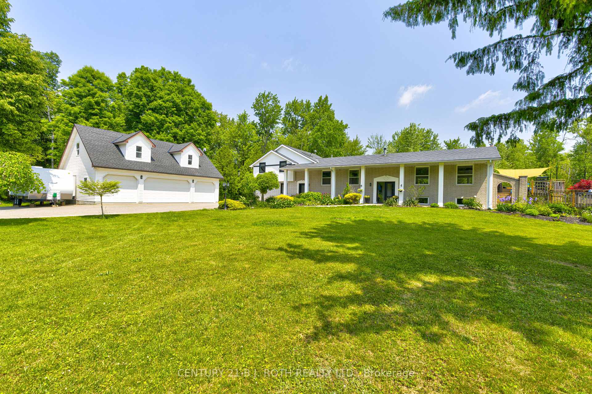 Front of 10457 Darkwood Road
