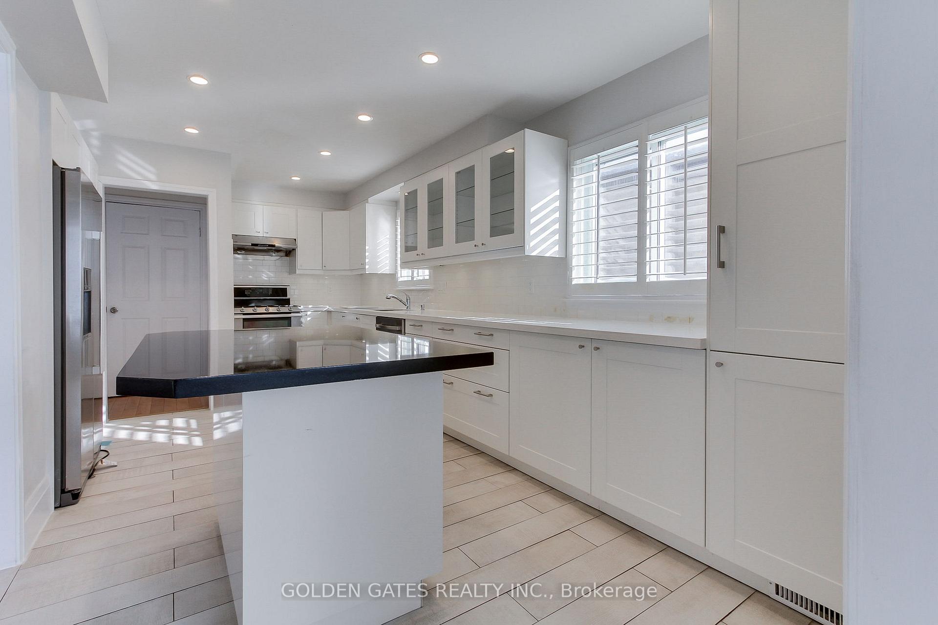 Photo 8 of 38 Romfield Circuit, Markham, Royal Orchard — HOMEH