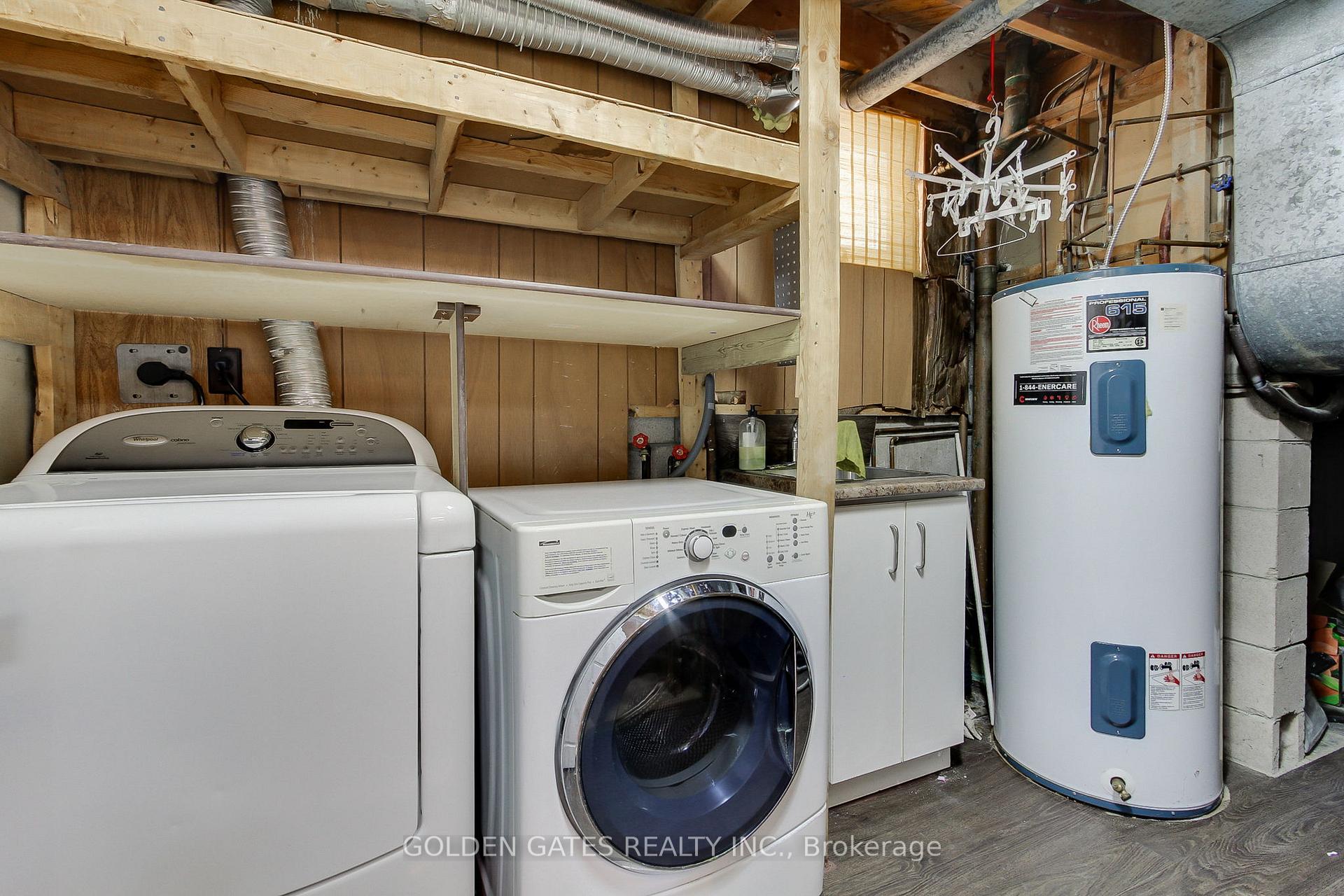 Photo 28 of 38 Romfield Circuit, Markham, Royal Orchard — HOMEH